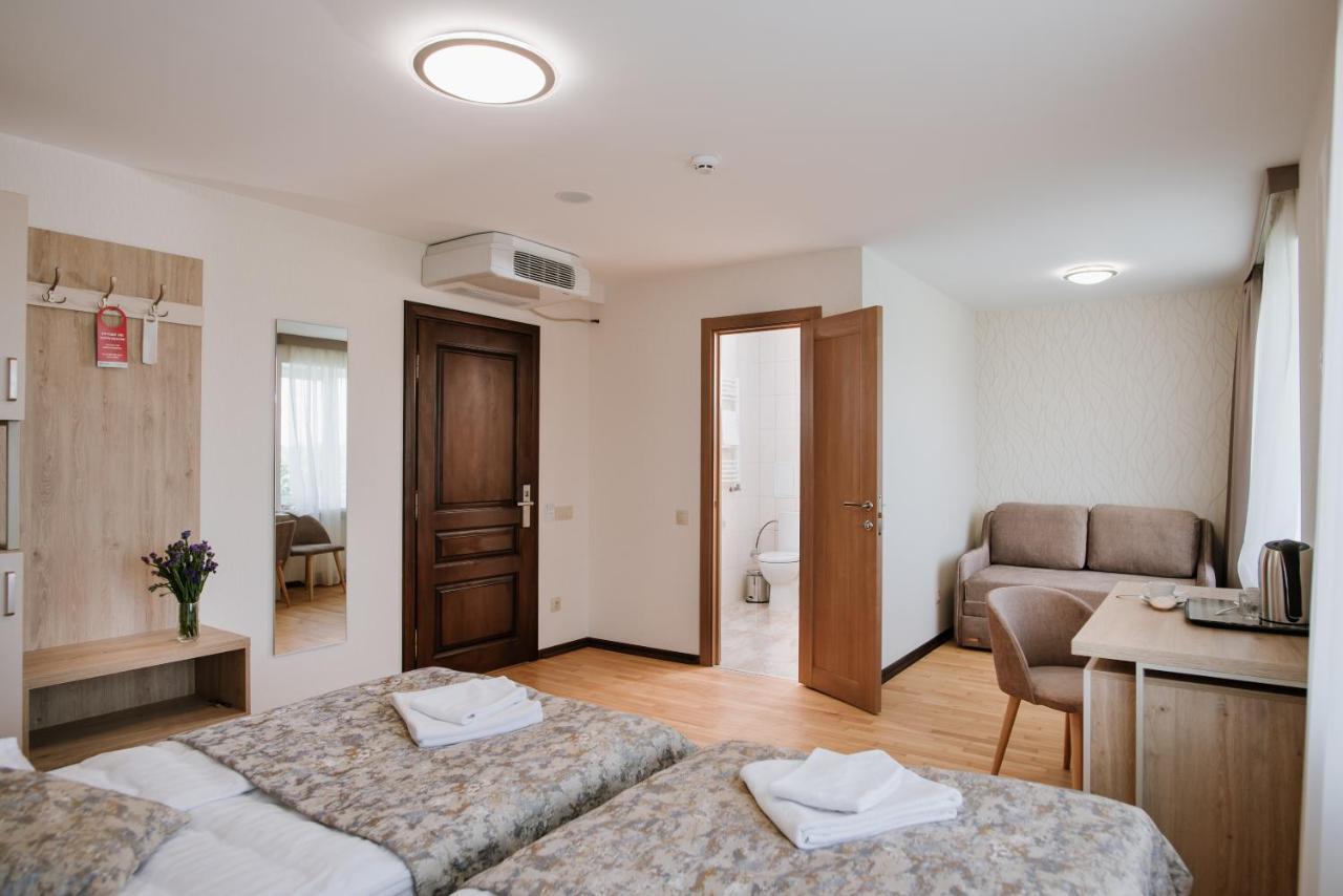 Оранта Hotel Truskavets Bagian luar foto