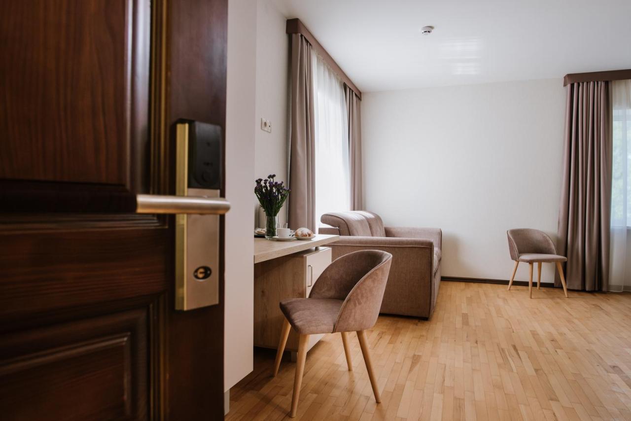 Оранта Hotel Truskavets Bagian luar foto
