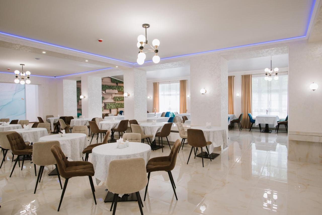 Оранта Hotel Truskavets Bagian luar foto