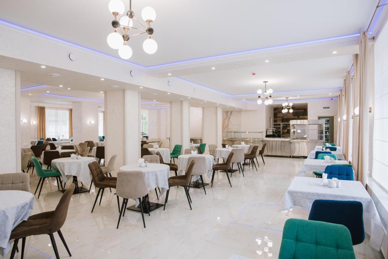 Оранта Hotel Truskavets Bagian luar foto