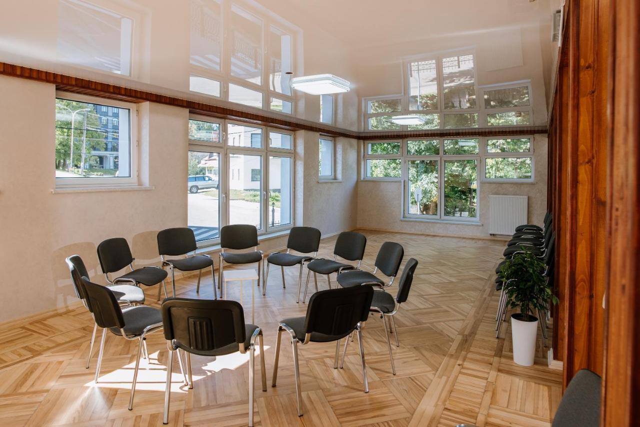 Оранта Hotel Truskavets Bagian luar foto